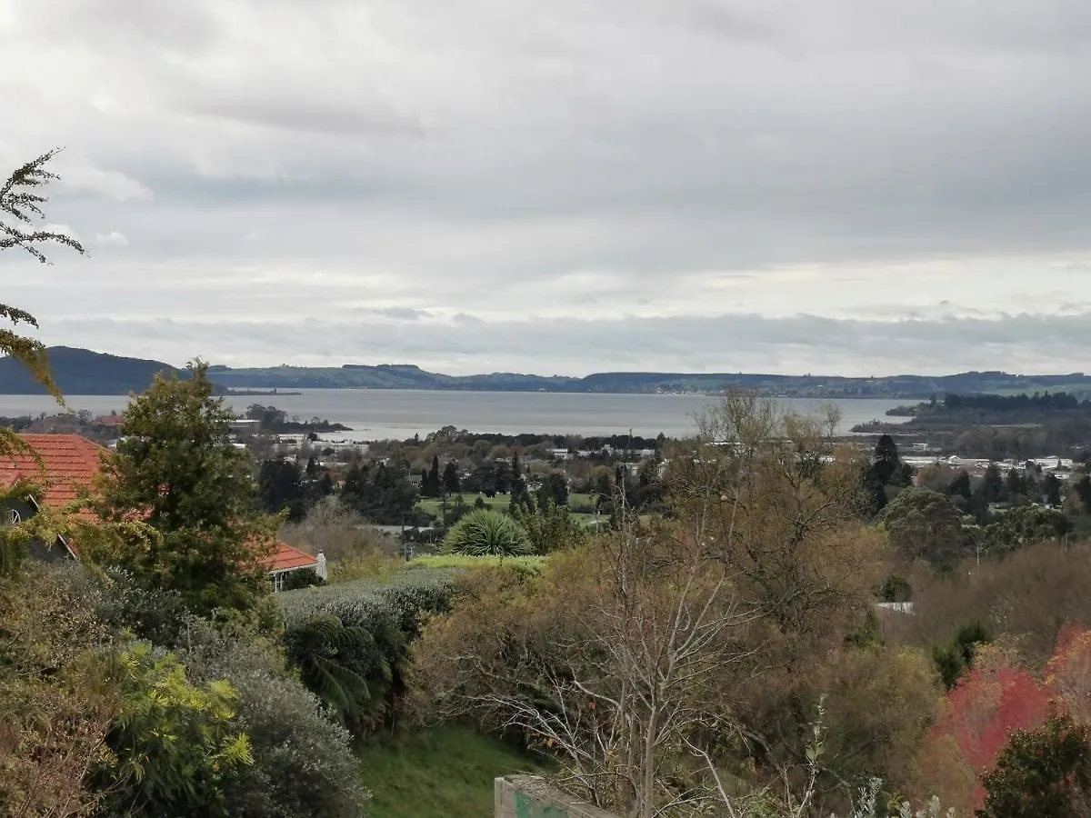 Geyser Lookout Bnb Rotorua 3*,