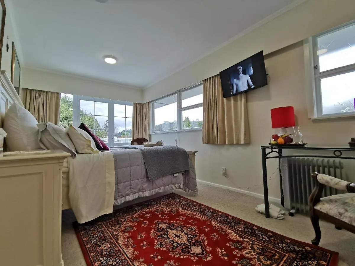 Geyser Lookout Bnb Rotorua 3*,